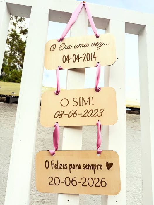 Placa de casamento personalizada